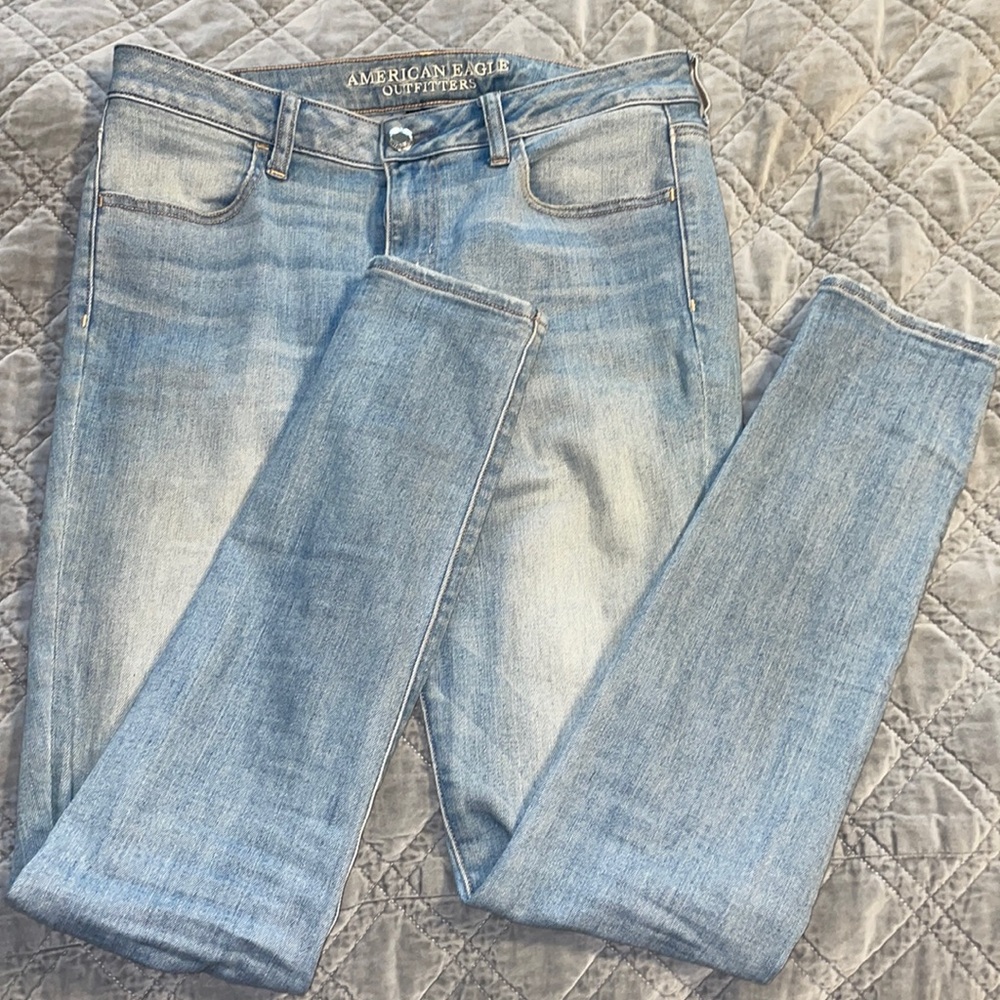 AE Lightwash Jeans